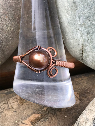 Sophisticated Brown Pearl and Copper Ring - size 10