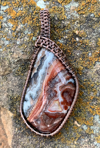Tumbled Mexican Lace Agate Pendant in Copper