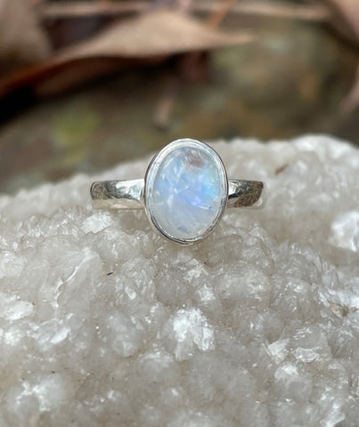 Flashy Blue Sterling Silver (.925) Rainbow Moonstone Ring.  Size 6. 