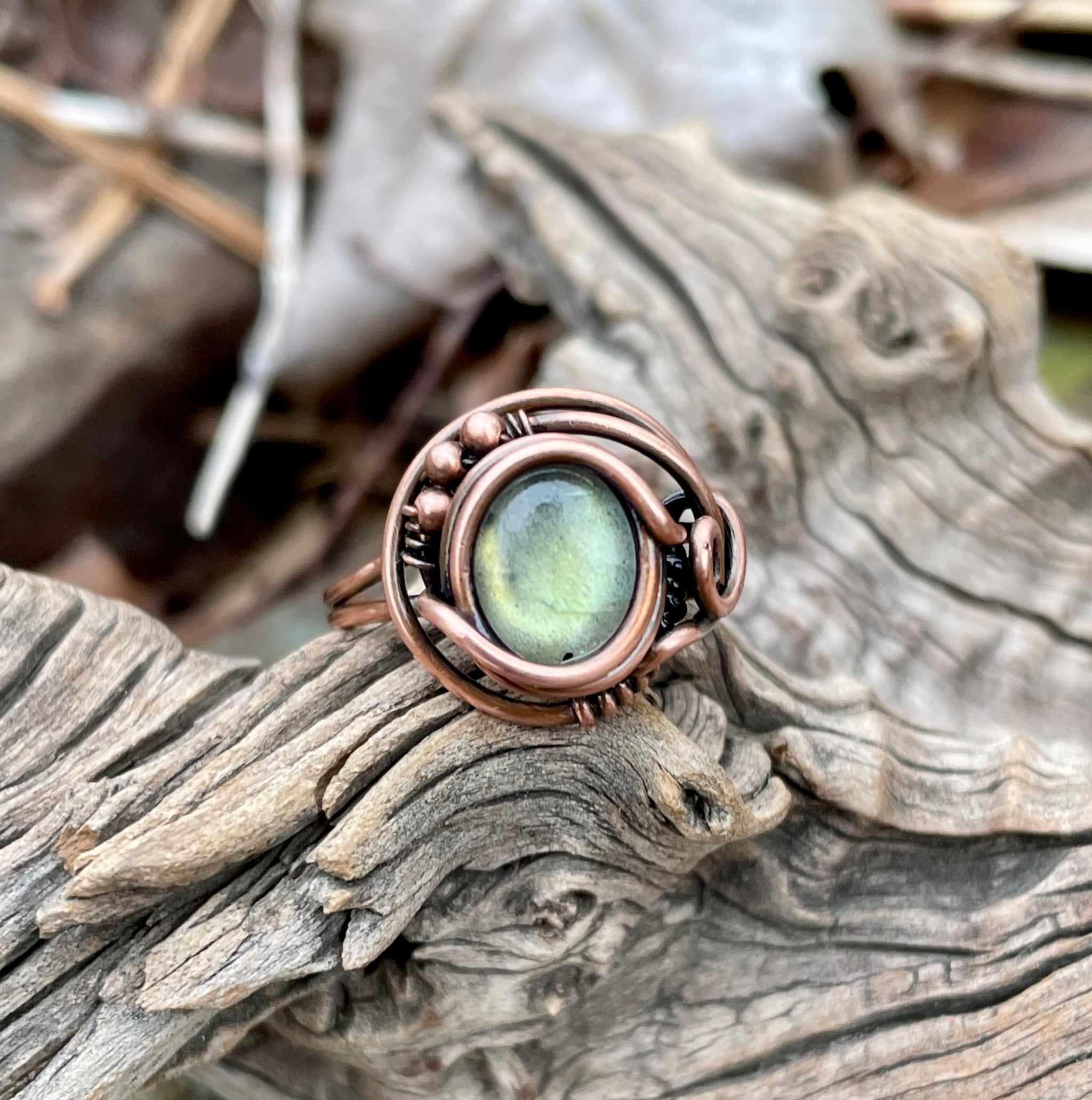 Labradorite authentic Ring- green labradorite ring- handmade rings- wire wrapped rings- wire wrapped jewelry- copper ring- labradorite jewelry-