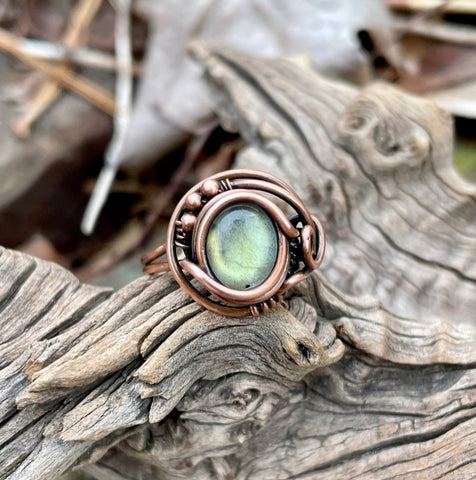 Flashy Green/Blue Labradorite Ring in Copper.  Size 7 1/2.
