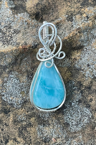 Soothing Blue Larimar Pendant in Sterling Silver. 